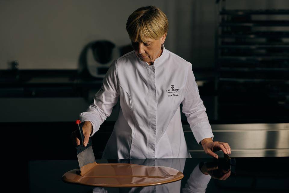tempering chocolate